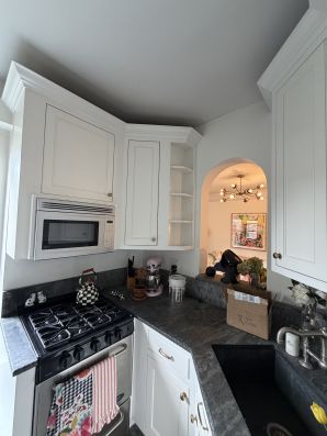 Cabinet Painting in Manhattan, NY (1)