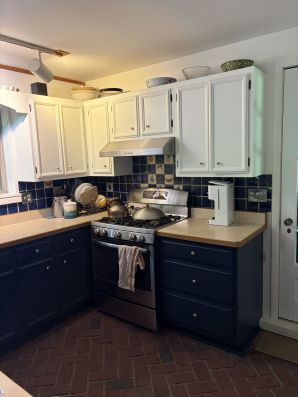 Cabinet Refinishing
