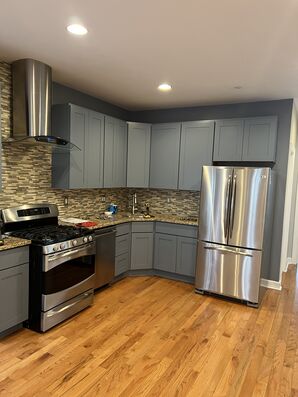 Cabinet Refinishing Services in Manhattan, NY (2)