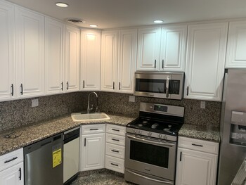 Cabinet Painting in Ozone Park, New York