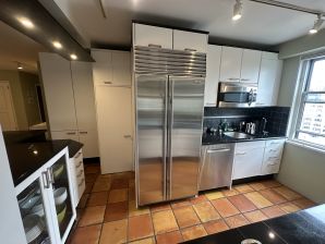 Cabinet Refinishing in Manhattan, NY (2)